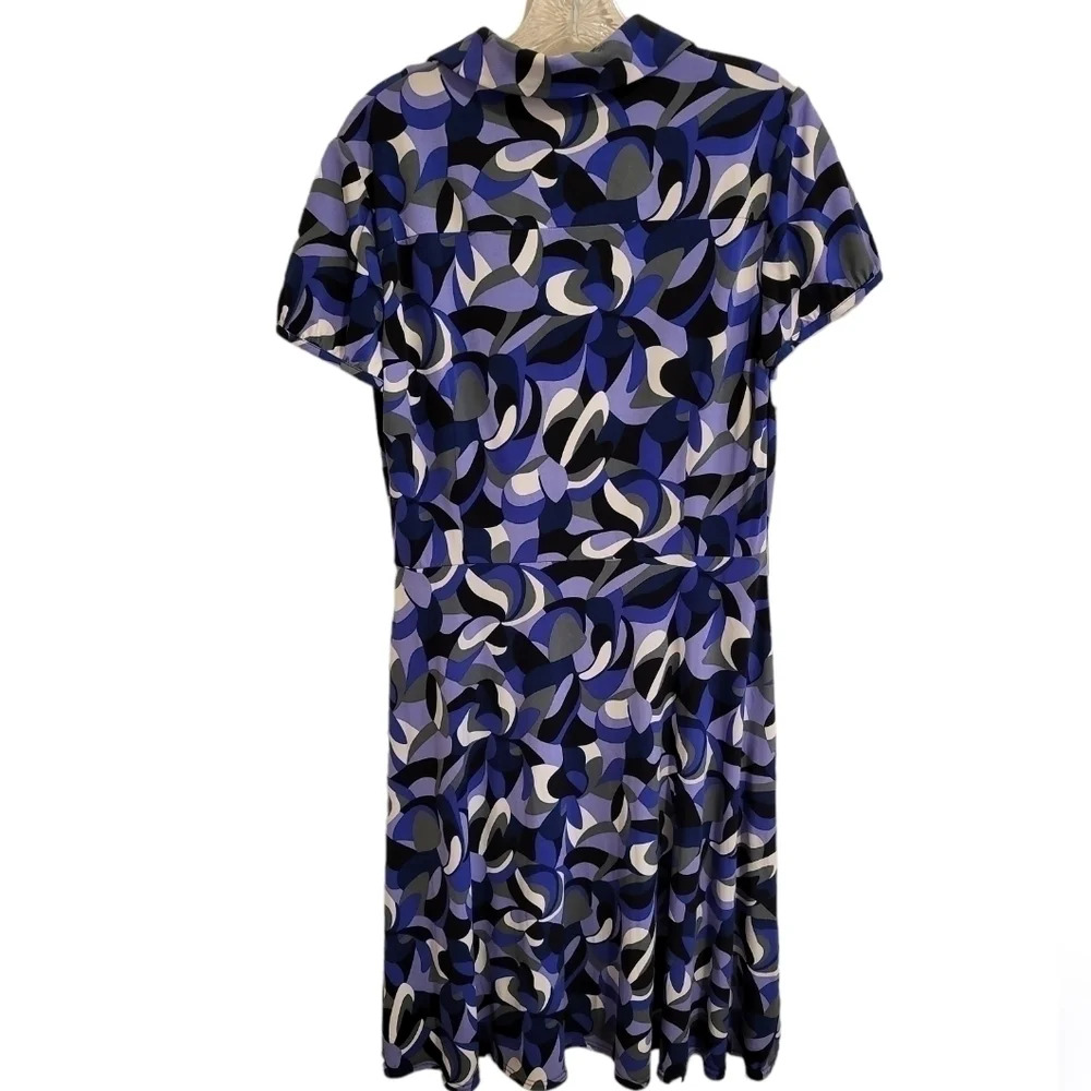 TAHARI V-Neck Dress (Size 8) - Picture 5 of 12